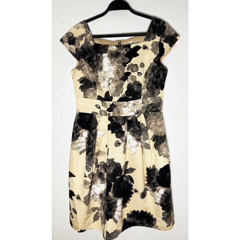 Eliza J Women's Cream Black Floral Pleated Dress Cap Sleeves Pleats Pockets 10 - Picture 2 of 11